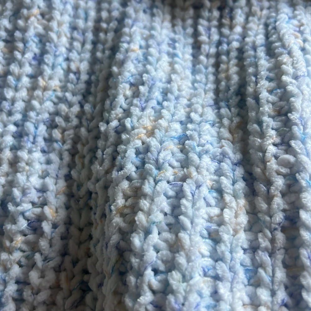 POL White Lemon Cloud Chenille sweater - Picture 2 of 5